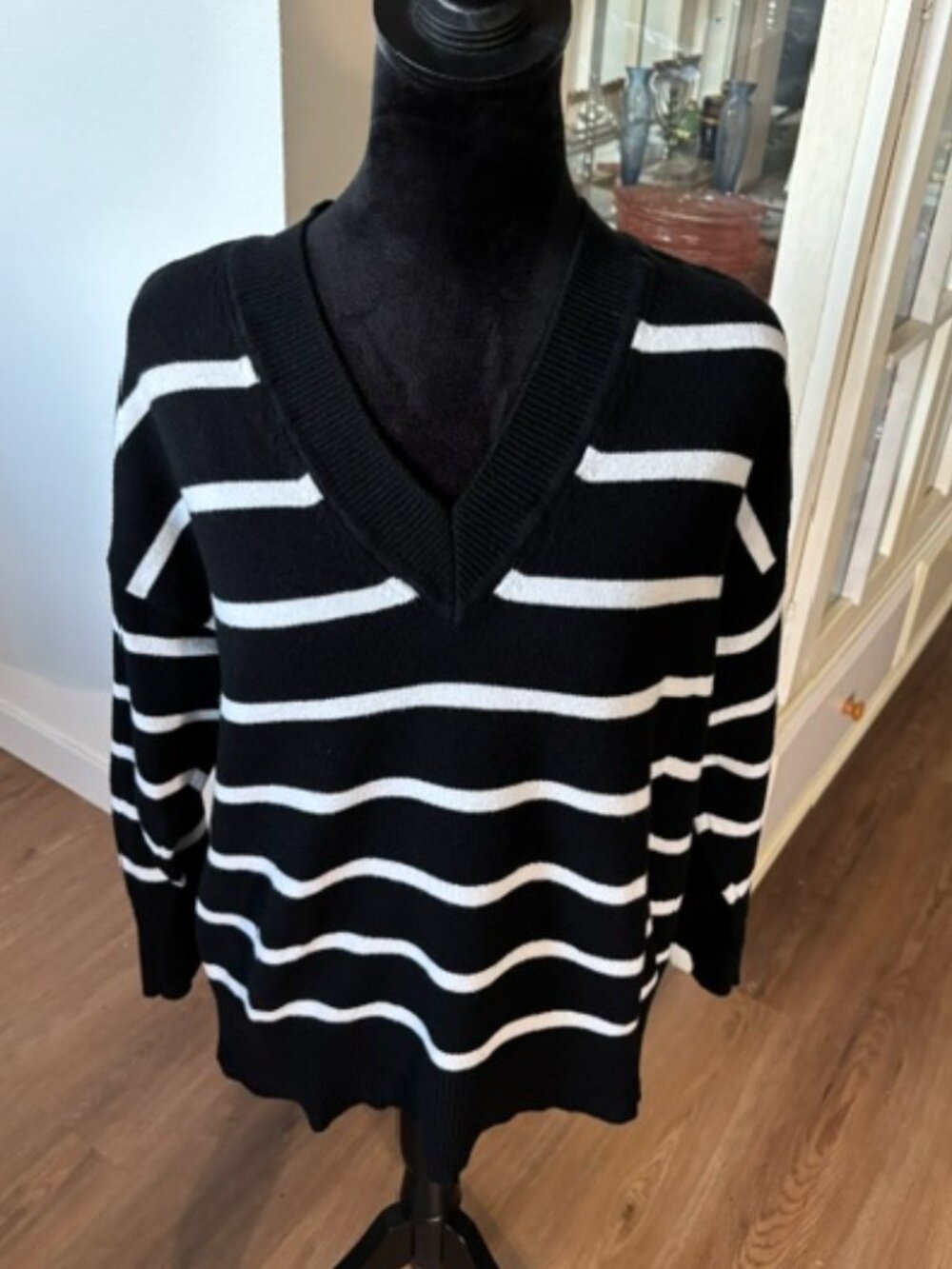 On 34th Black Wide Stripe V Neck Oversized Relaxed Fit Sweater EUC S